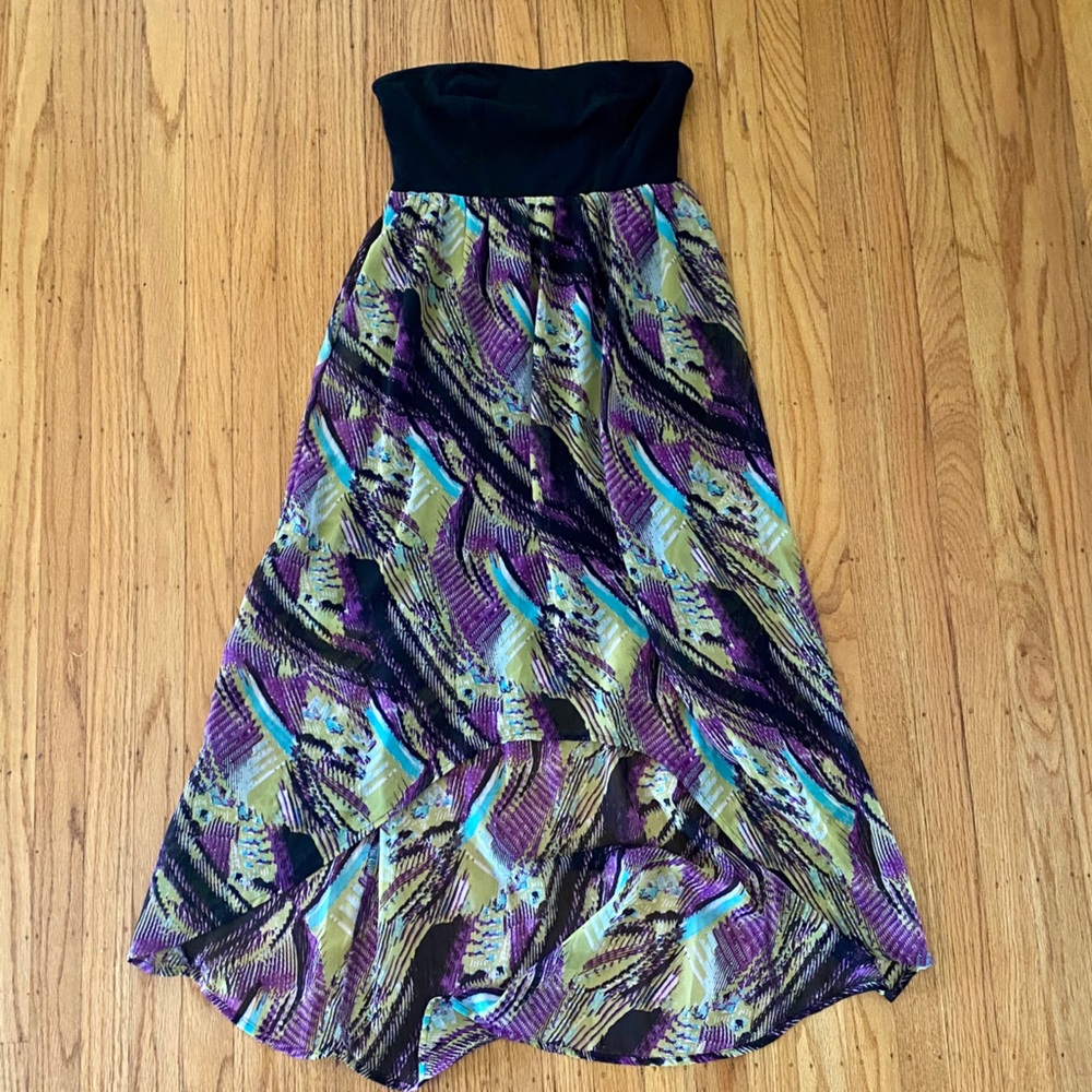 Cute high low dress.
